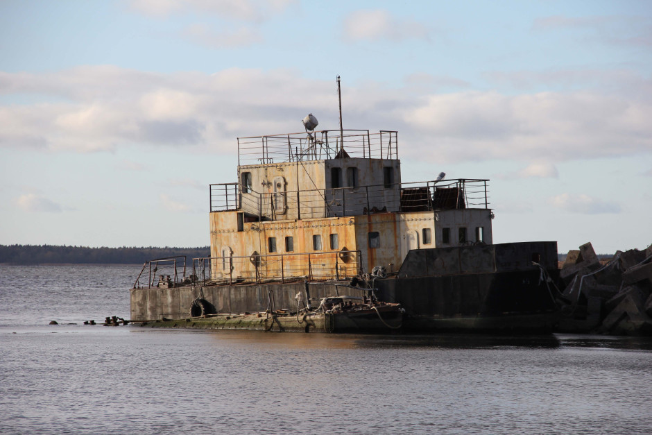 Carmon-18 midget sub